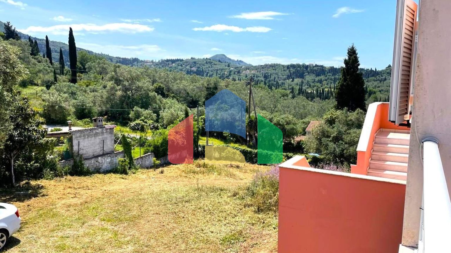 Продаж - Котедж 319 m² на о. Корфу