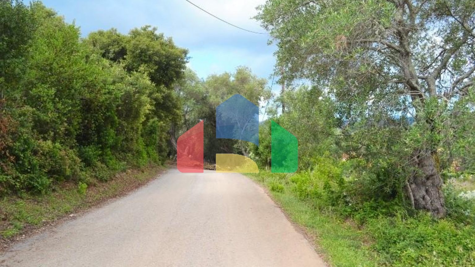 Продаж - Земельна ділянка 5500 m² на о. Корфу