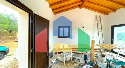 Продаж - Котедж 82 m² на о. Корфу