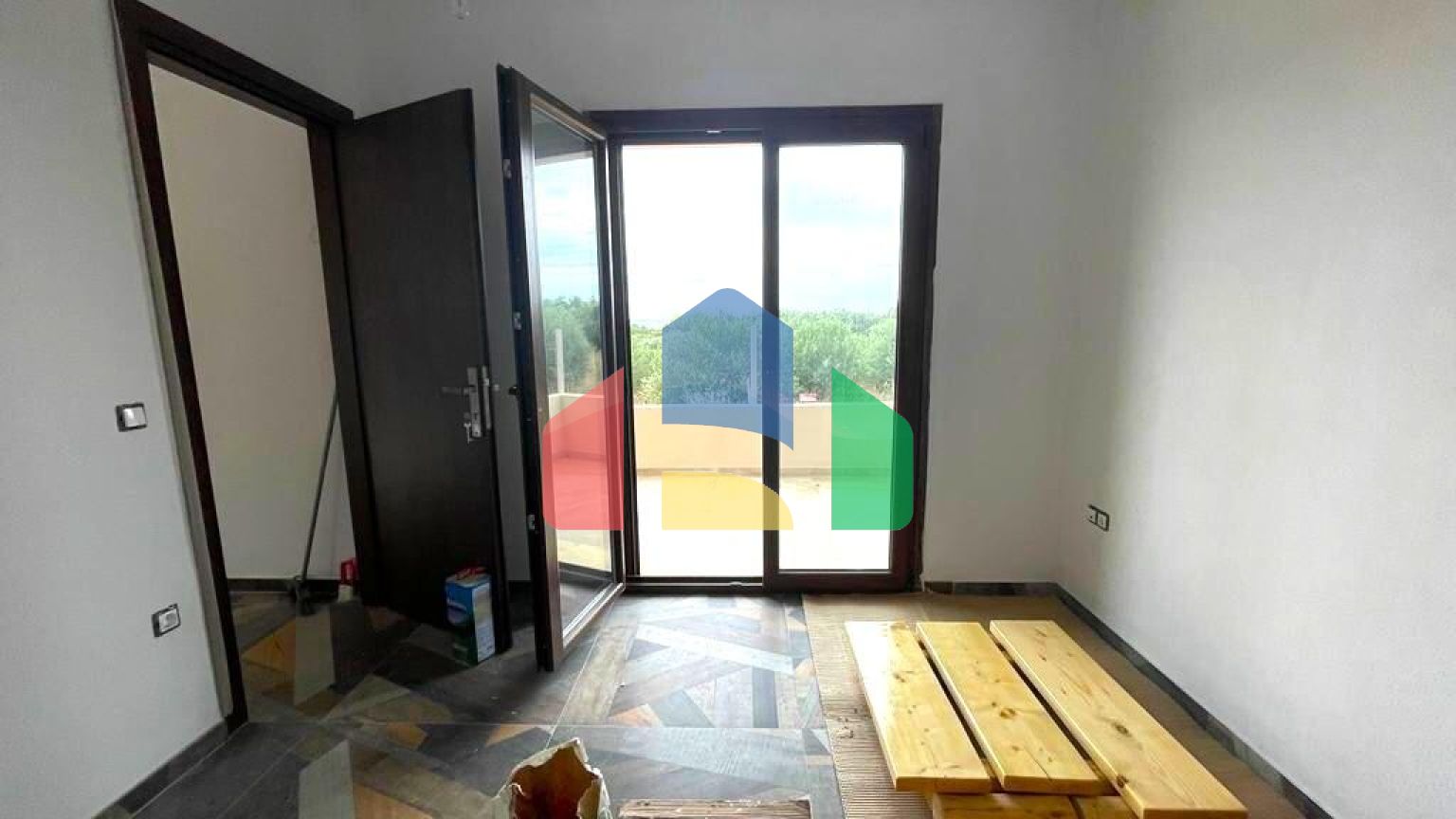 Продаж - Котедж 82 m² на о. Корфу