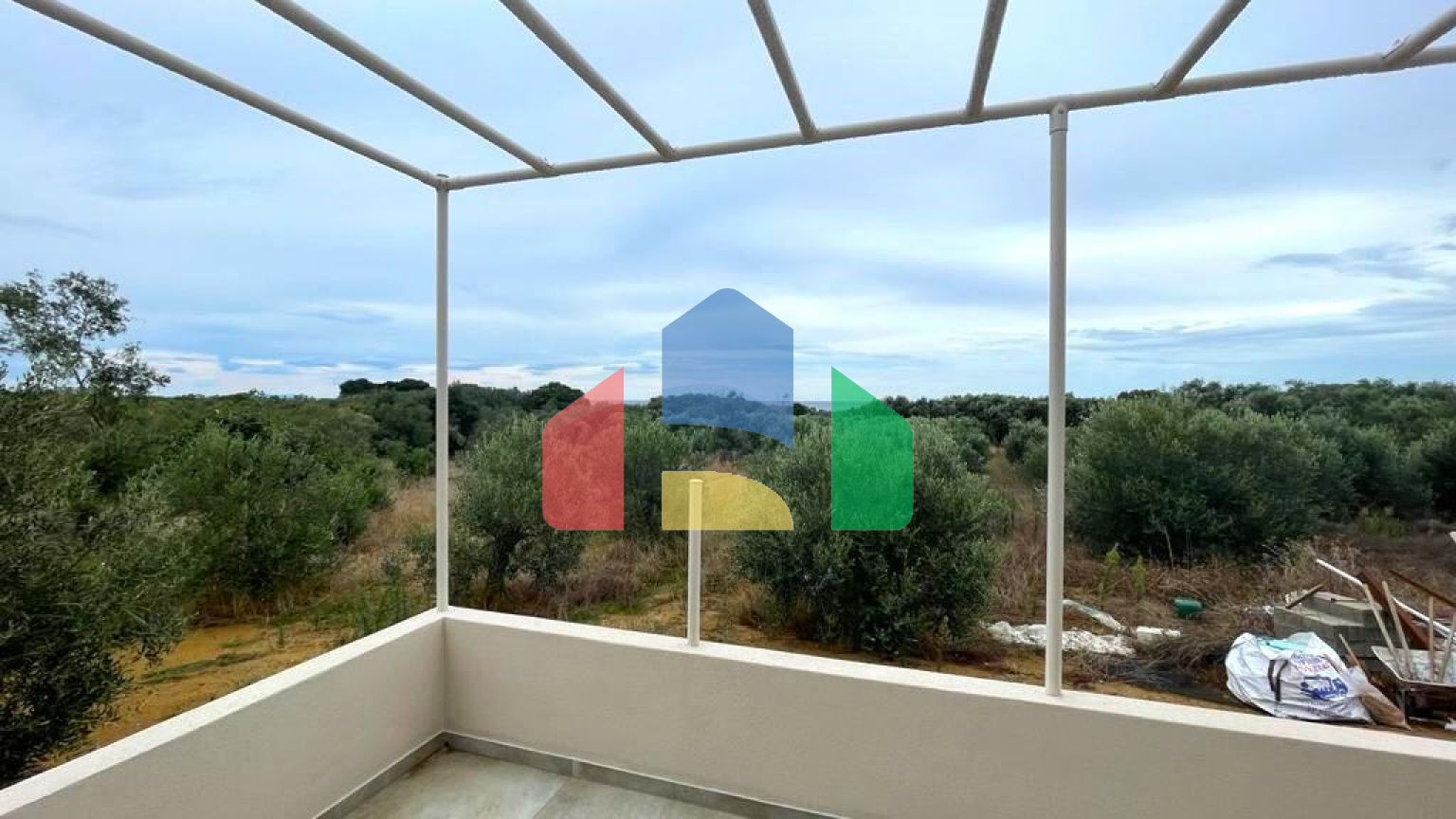 Продаж - Котедж 82 m² на о. Корфу