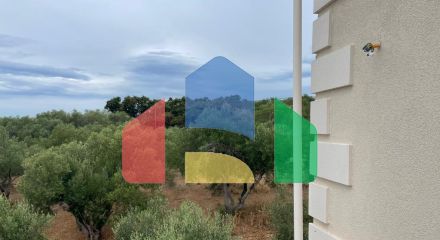 Продаж - Котедж 82 m² на о. Корфу