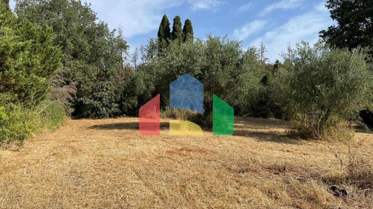 Продажа - Земельный участок 27750 m² на о. Корфу