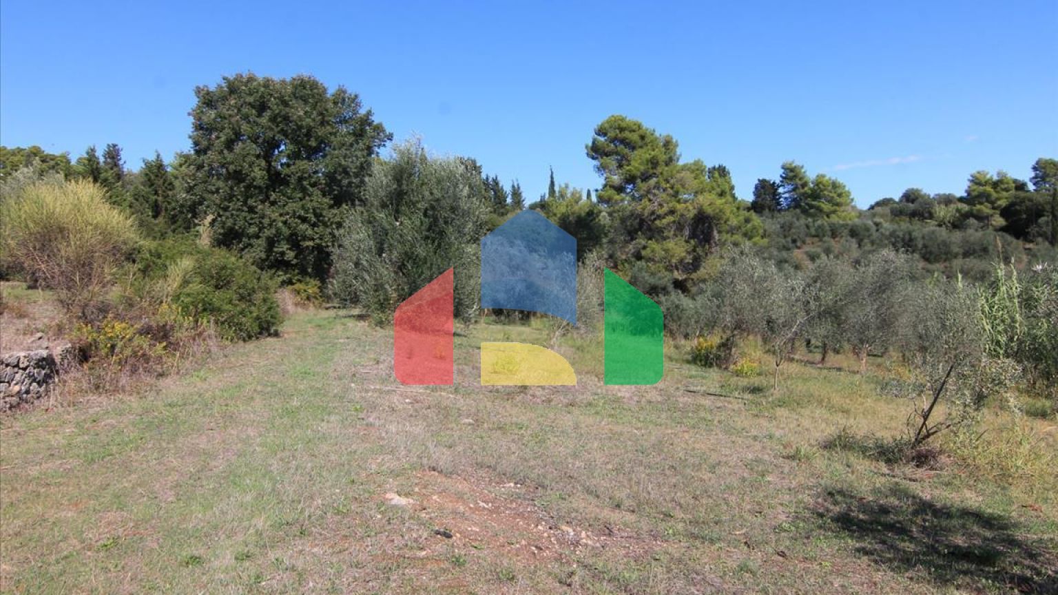 Продажа - Земельный участок 27750 m² на о. Корфу