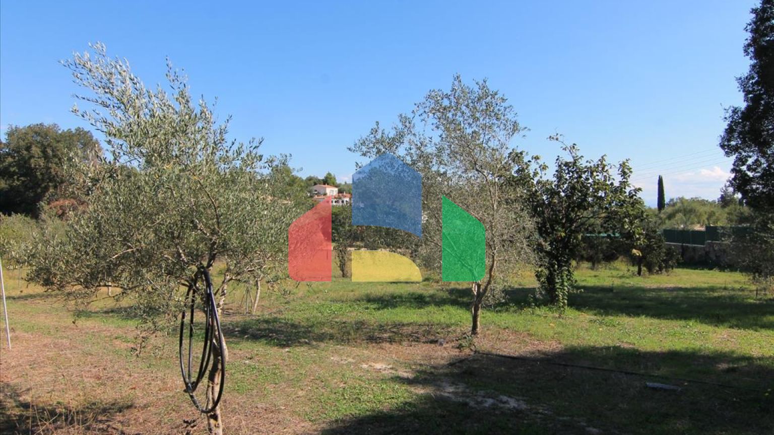 Продажа - Земельный участок 27750 m² на о. Корфу