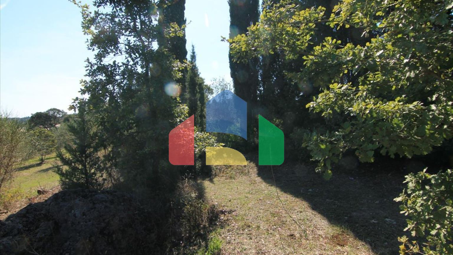 Продажа - Земельный участок 27750 m² на о. Корфу