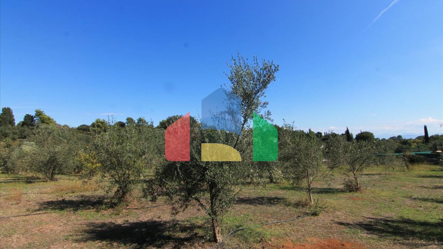 Продажа - Земельный участок 27750 m² на о. Корфу