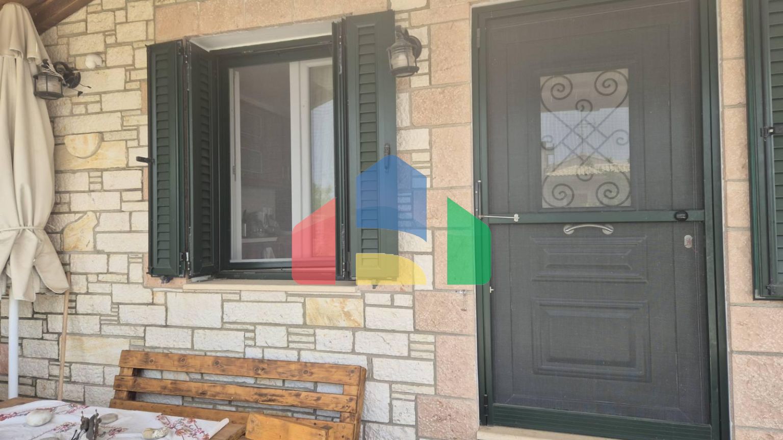 Продаж - Котедж 67 m² на о. Корфу