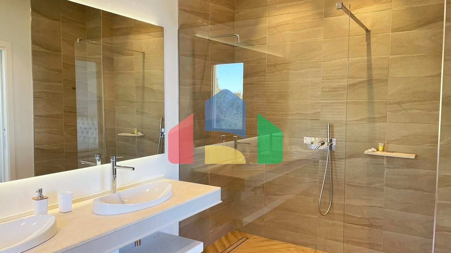 Продаж - Вілла 220 m² на о. Корфу