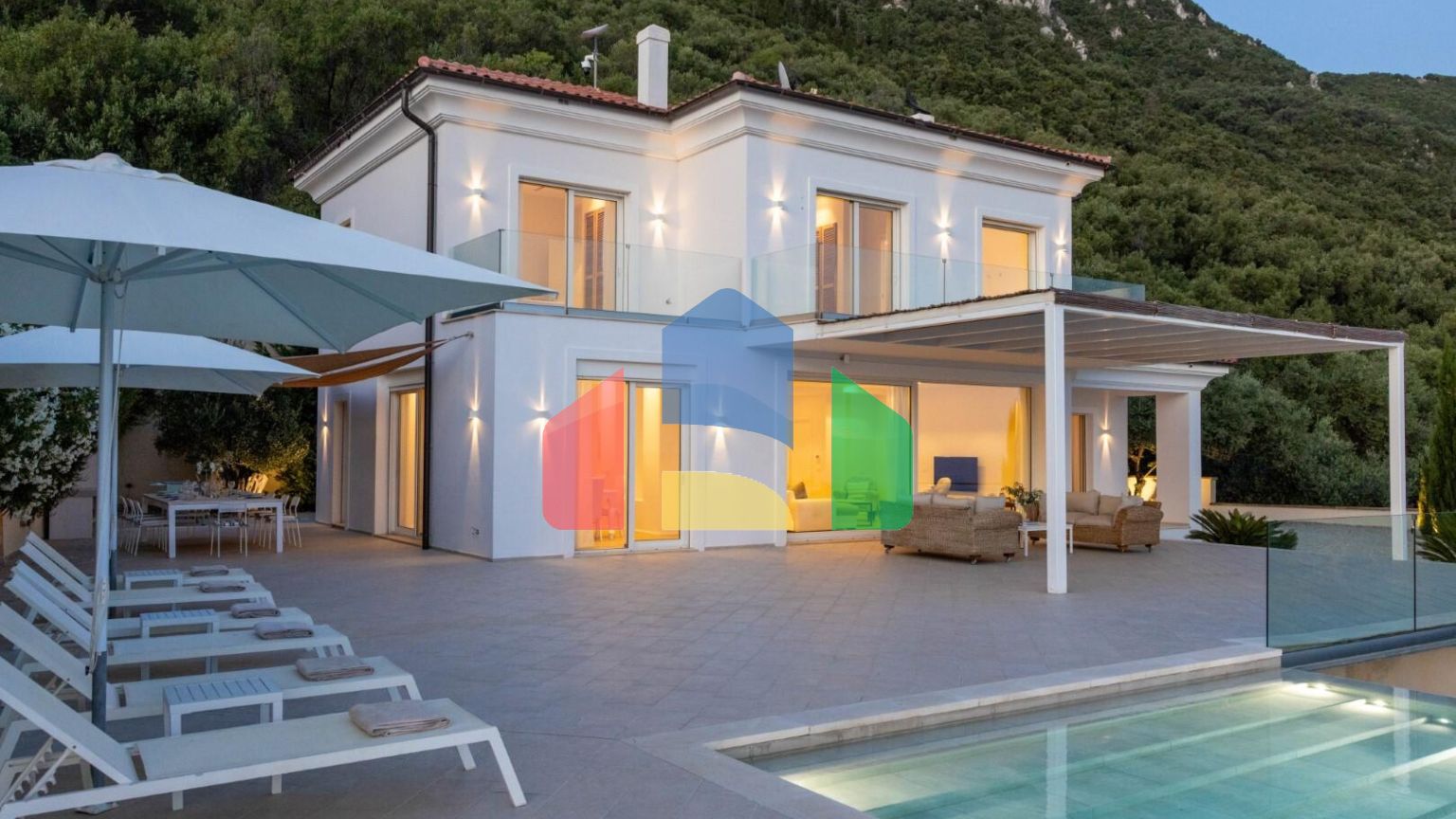 Продаж - Вілла 220 m² на о. Корфу