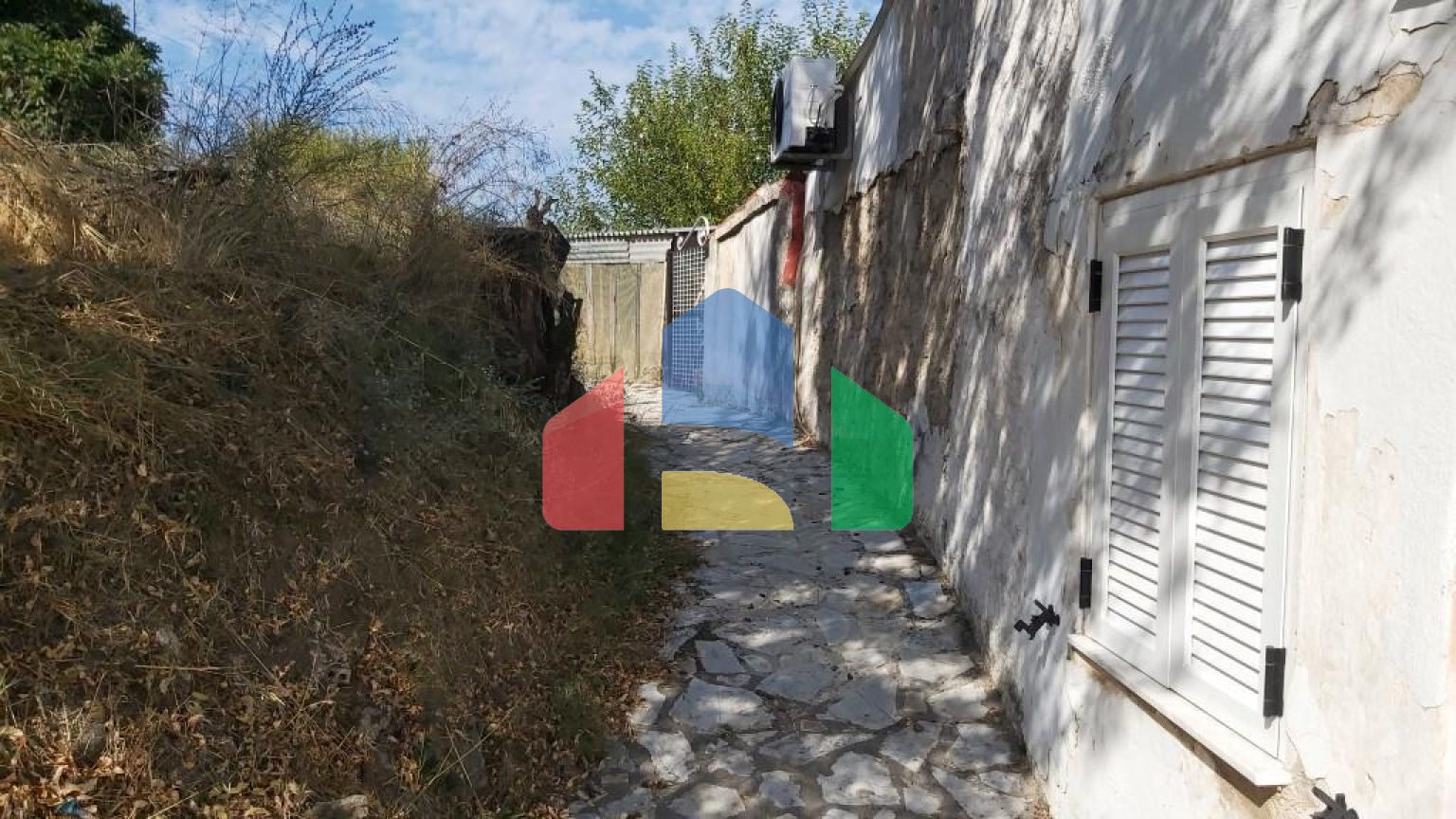 Продаж - Котедж 120 m² на о. Корфу