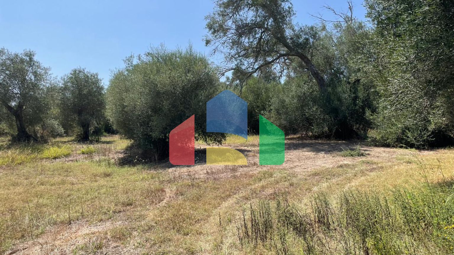 Продажа - Земельный участок 4030 m² на о. Корфу