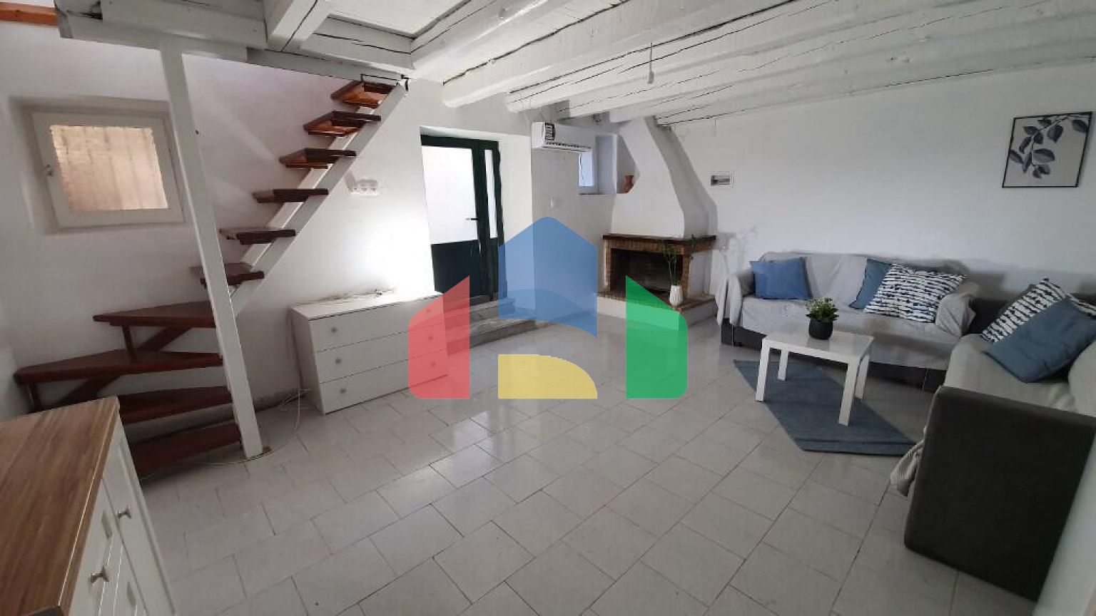 Продаж - Таунхаус 97 m² на о. Корфу