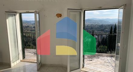 Продаж - Таунхаус 97 m² на о. Корфу