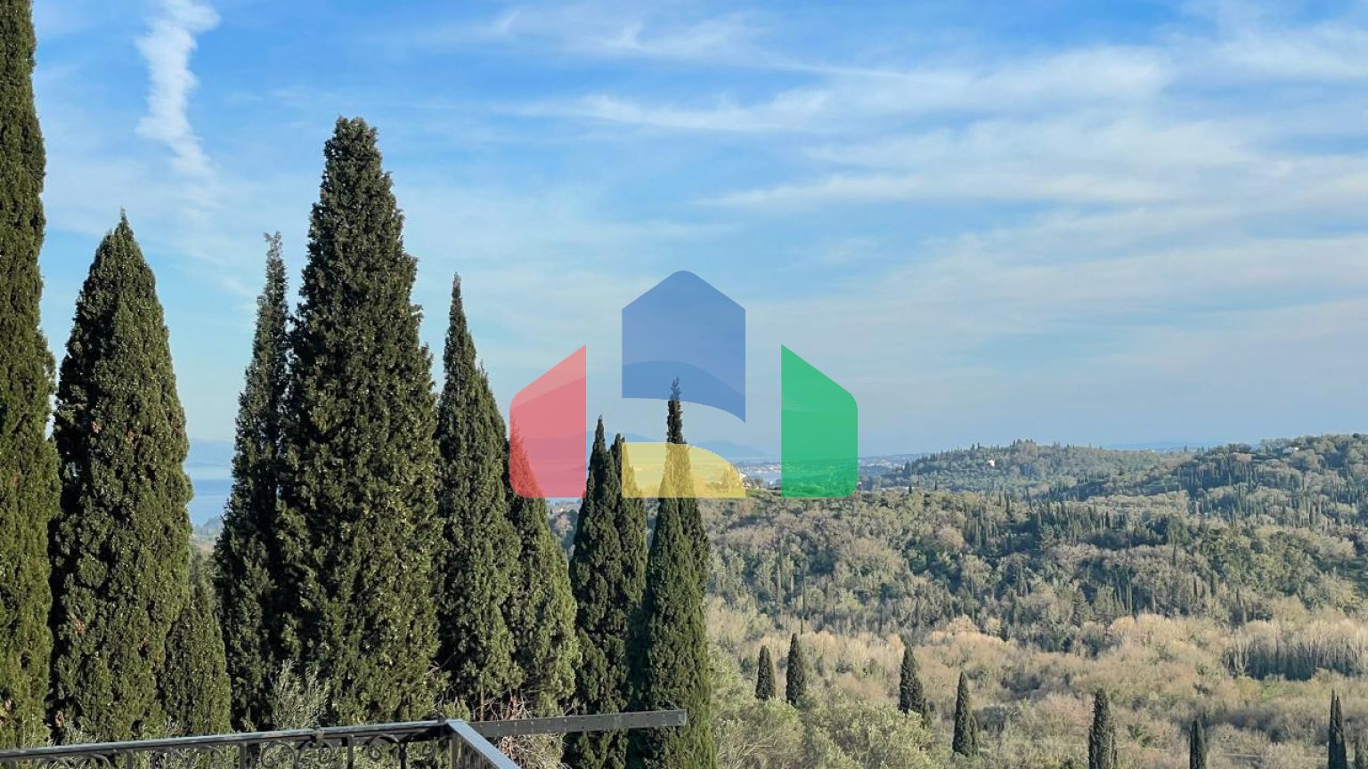 Продаж - Таунхаус 97 m² на о. Корфу