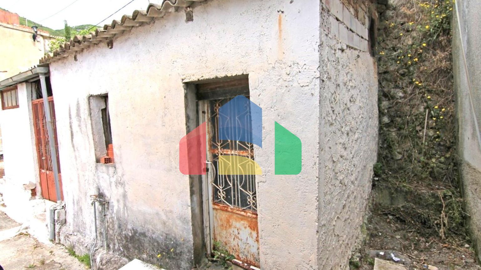 Продаж - Таунхаус 97 m² на о. Корфу