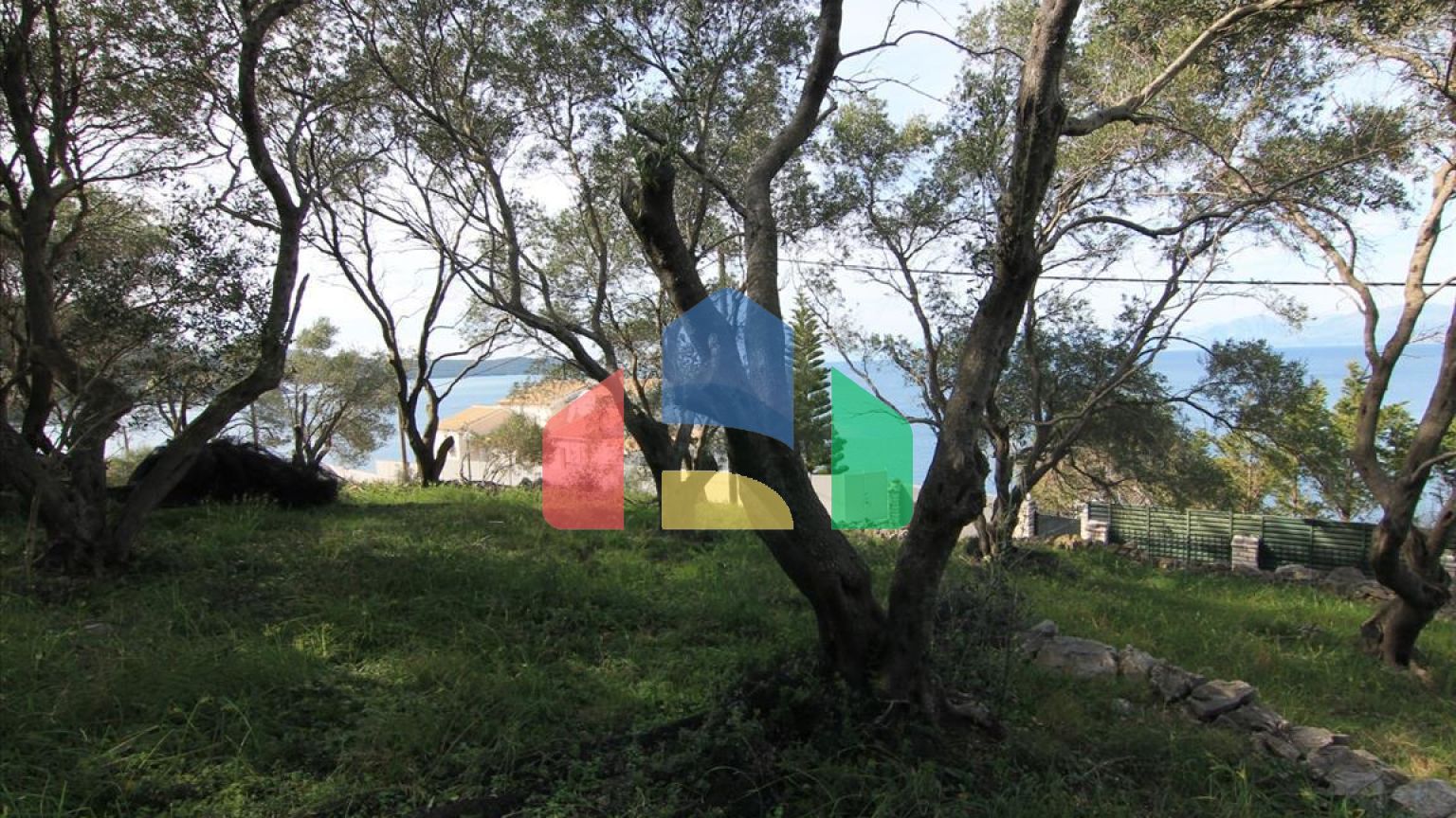 Продаж - Земельна ділянка 3300 m² на о. Корфу