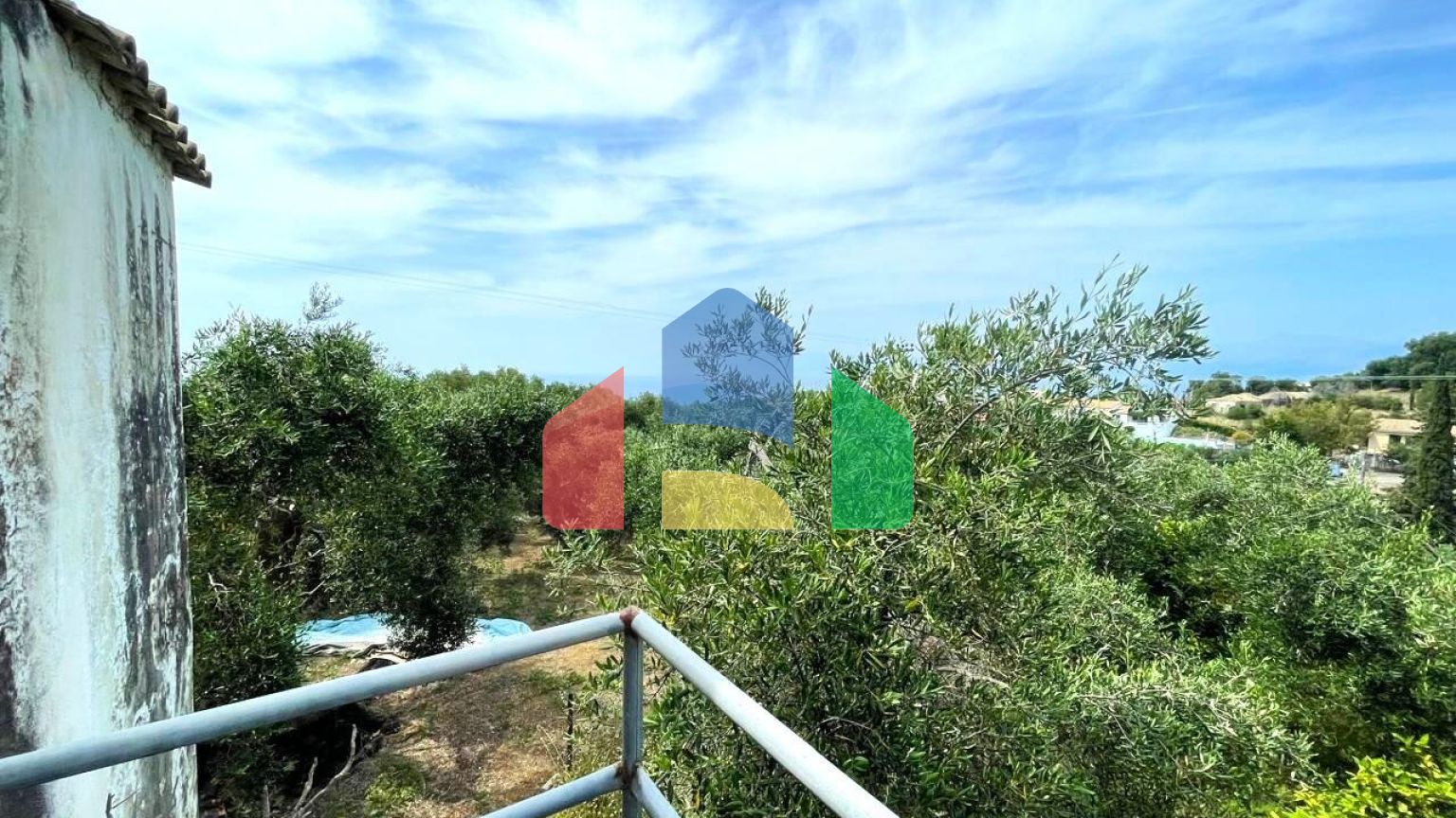 Продажа - Таунхаус 140 m² на о. Корфу