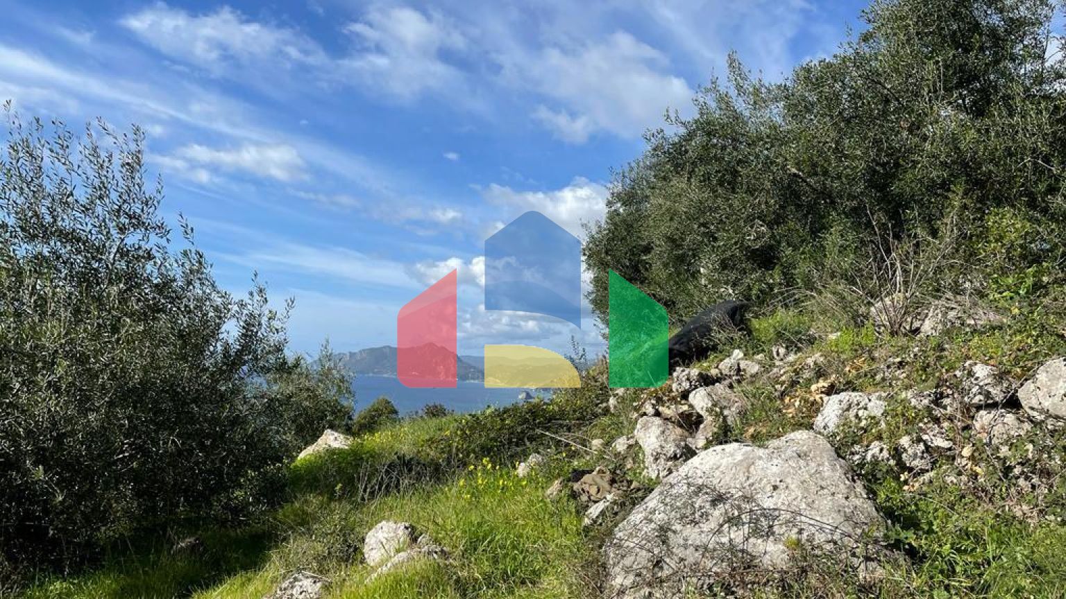 Продаж - Земельна ділянка 6260 m² на о. Корфу