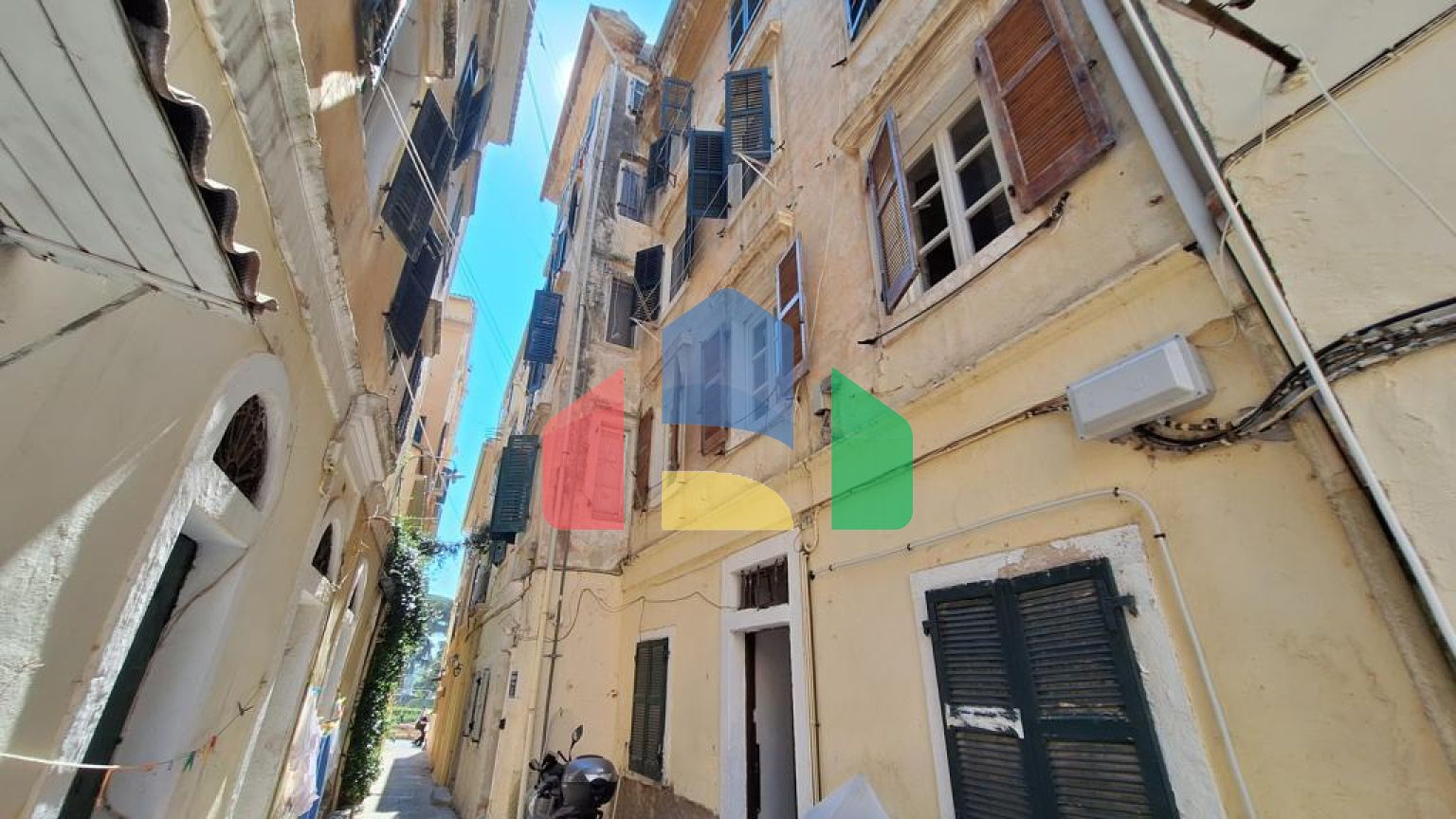 Продаж - Квартира 45 m² на о. Корфу