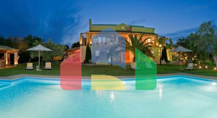 For Sale - Villa 1055 m² in Corfu