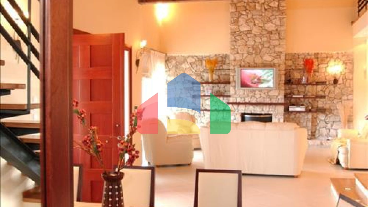 Продажа - Вилла 1055 m² на о. Корфу