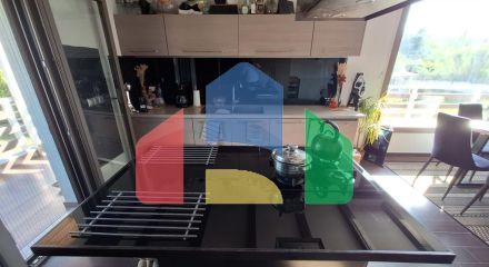 Продаж - Котедж 368 m² на о. Корфу