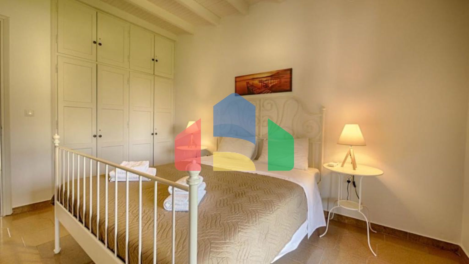 Продаж - Котедж 368 m² на о. Корфу