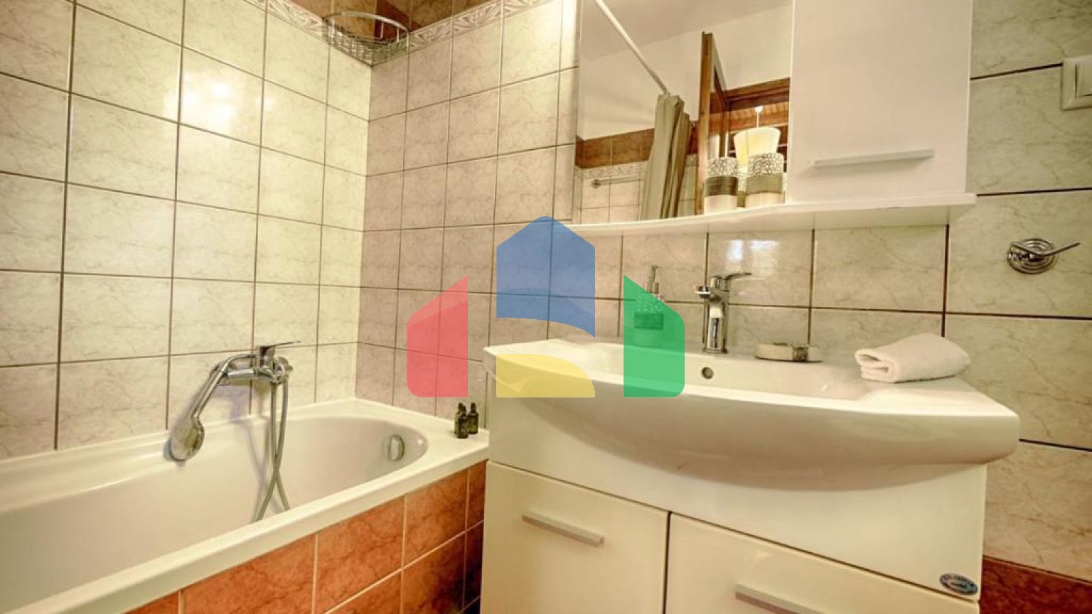 Продаж - Котедж 368 m² на о. Корфу