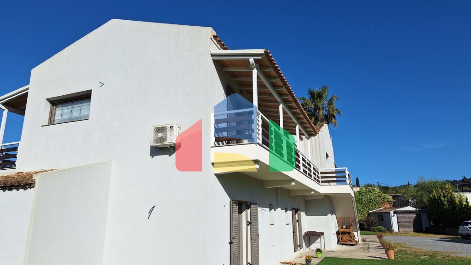 Продаж - Котедж 368 m² на о. Корфу