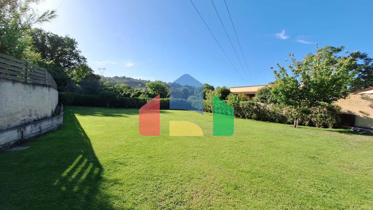 Продаж - Котедж 368 m² на о. Корфу