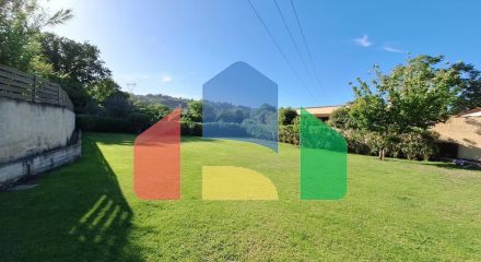 Продаж - Котедж 368 m² на о. Корфу