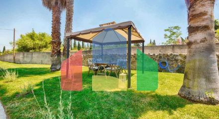 Продаж - Котедж 368 m² на о. Корфу