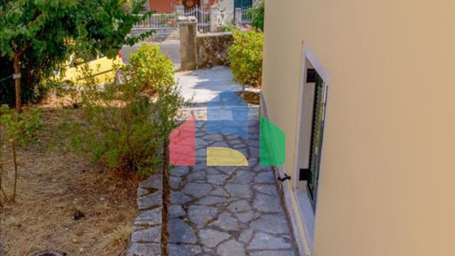 Продажа - Квартира 100 m² на о. Корфу