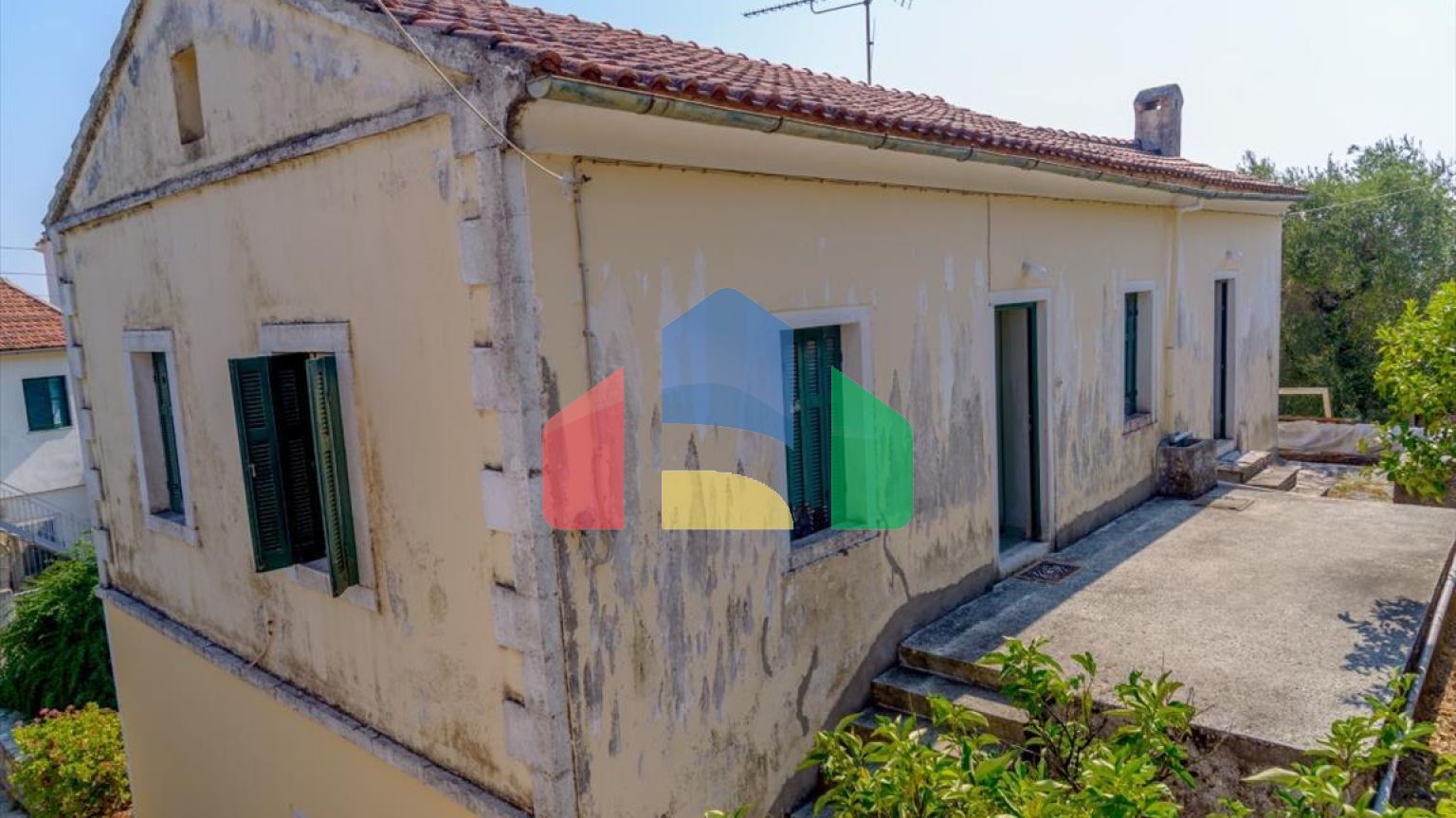 Продажа - Квартира 100 m² на о. Корфу