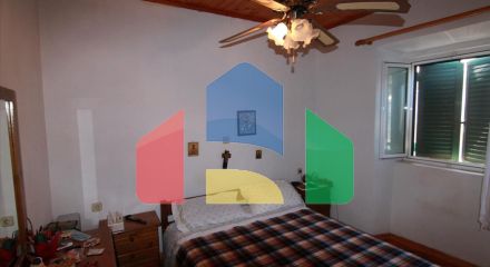 Продаж - Котедж 135 m² на о. Корфу