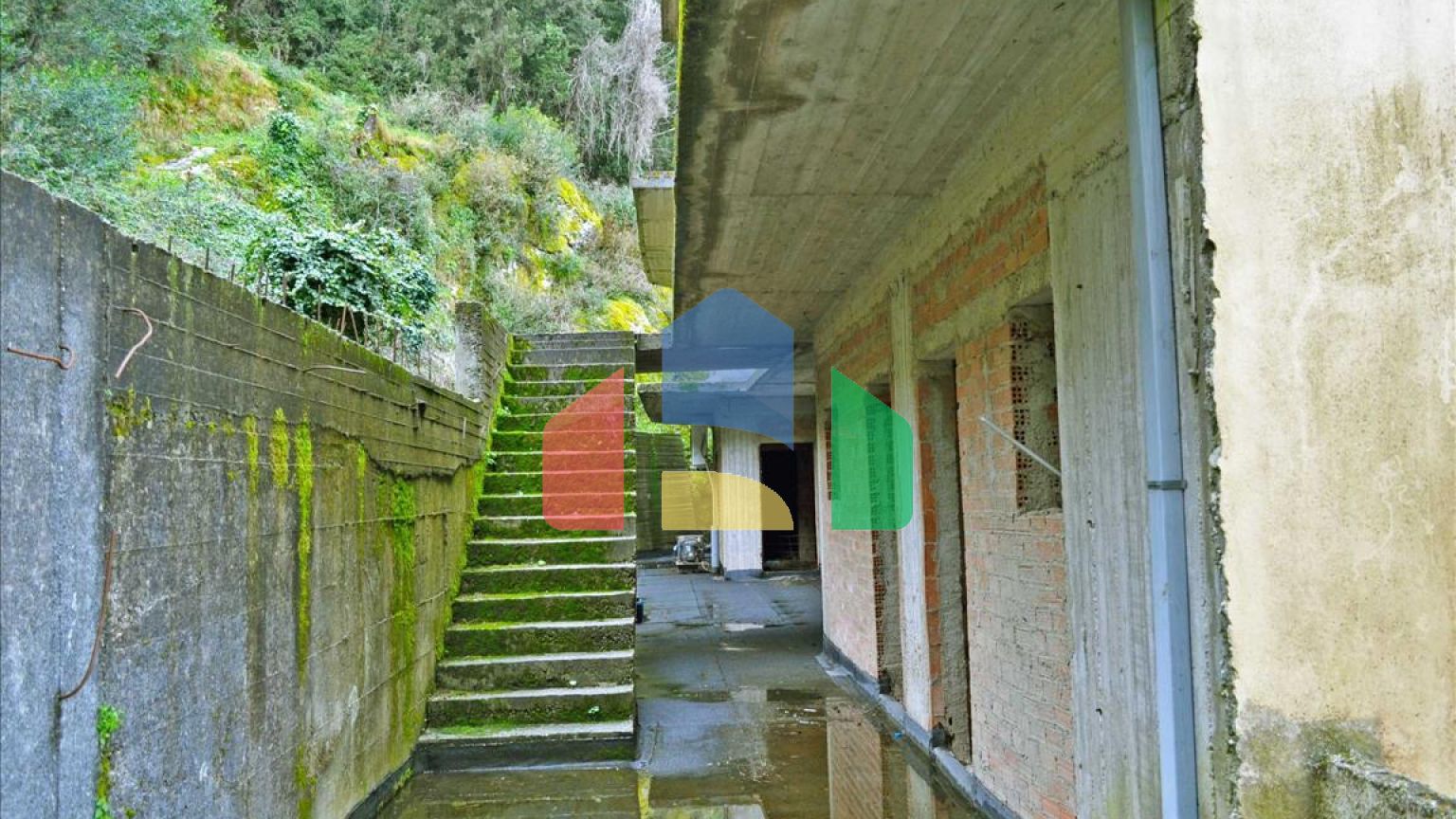 Продажа - Гостиница 600 m² на о. Корфу