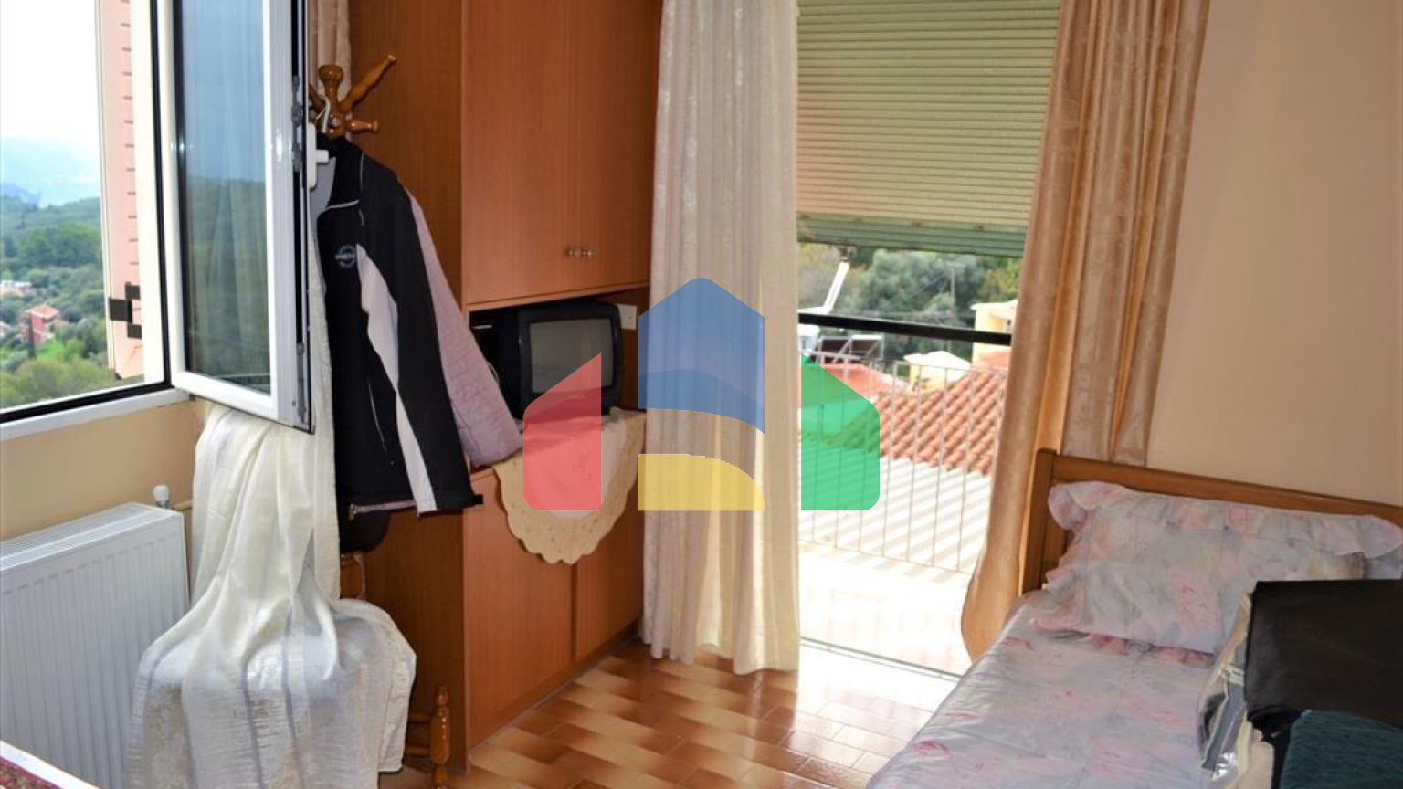 Продаж - Таунхаус 85 m² на о. Корфу