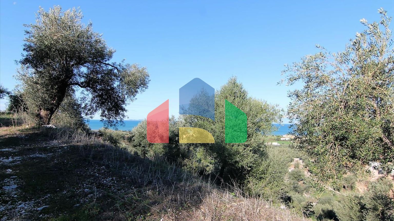 Продаж - Земельна ділянка 41000 m² на о. Корфу