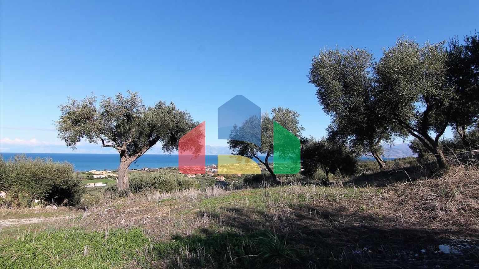 Продаж - Земельна ділянка 41000 m² на о. Корфу