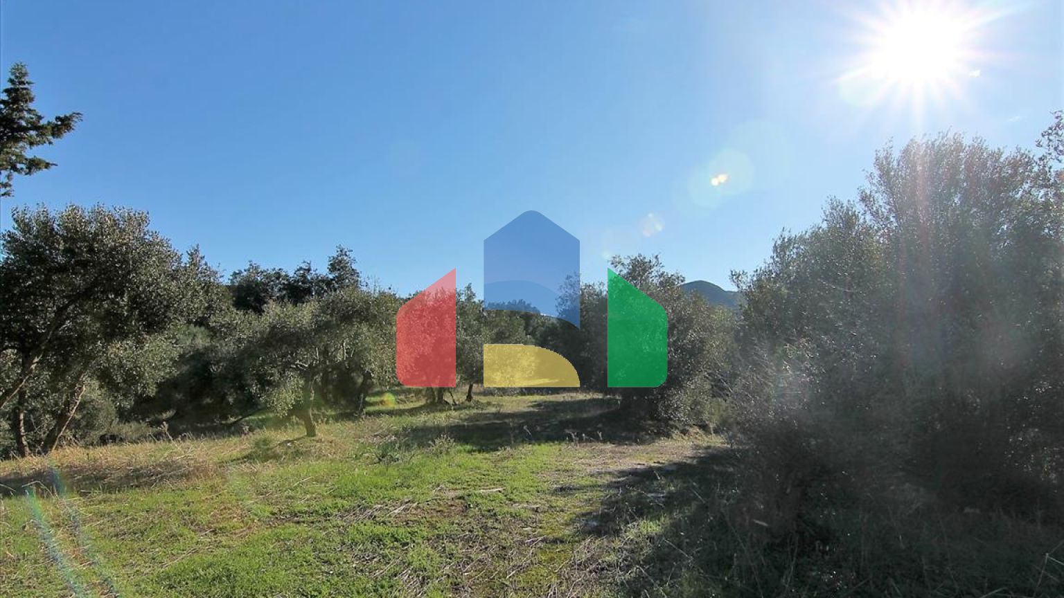 Продаж - Земельна ділянка 41000 m² на о. Корфу