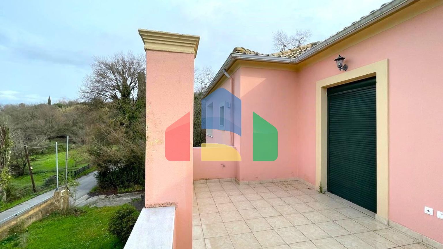 Продажа - Коттедж 160 m² на о. Корфу