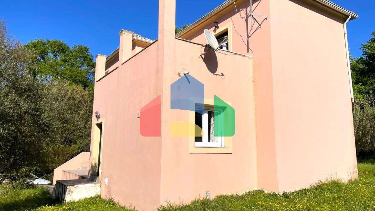 Продажа - Коттедж 160 m² на о. Корфу