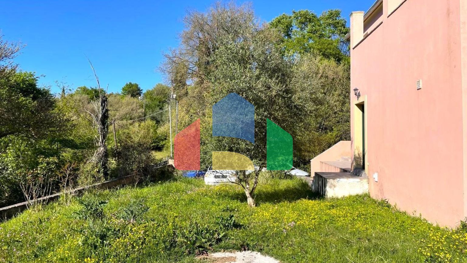 Продажа - Коттедж 160 m² на о. Корфу