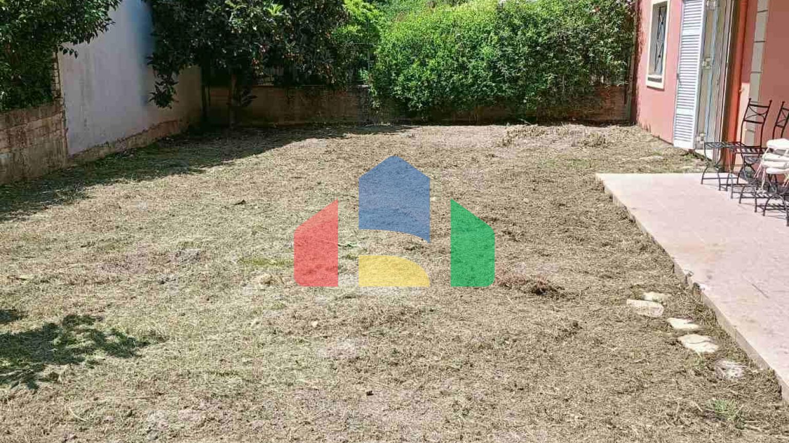 Продажа - Таунхаус 130 m² на о. Корфу