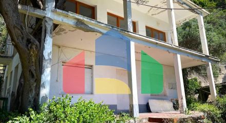Продажа - Здание 400 m² на о. Корфу
