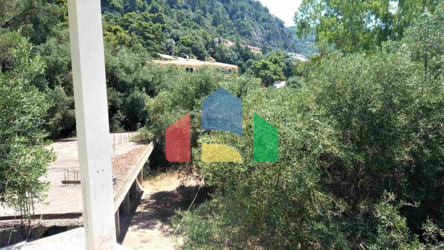 Продаж - Будівля 400 m² на о. Корфу