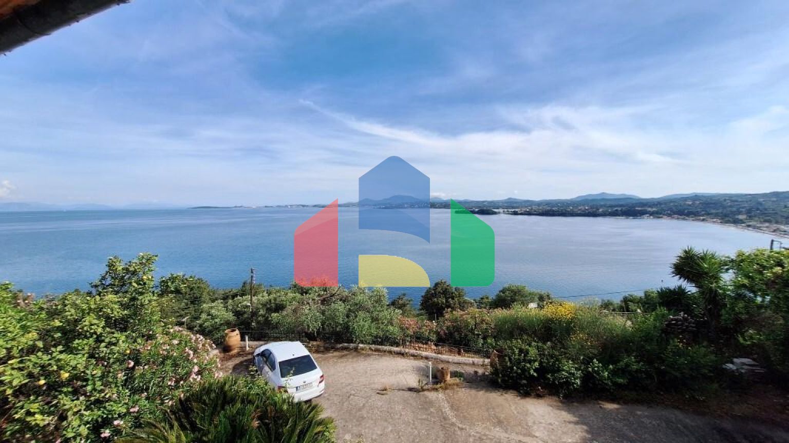 Продаж - Котедж 302 m² на о. Корфу