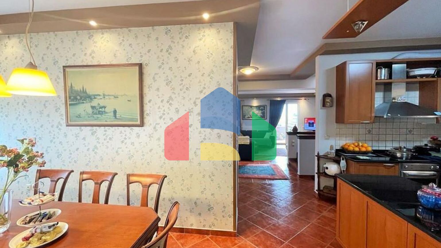 Продаж - Котедж 257 m² на о. Корфу