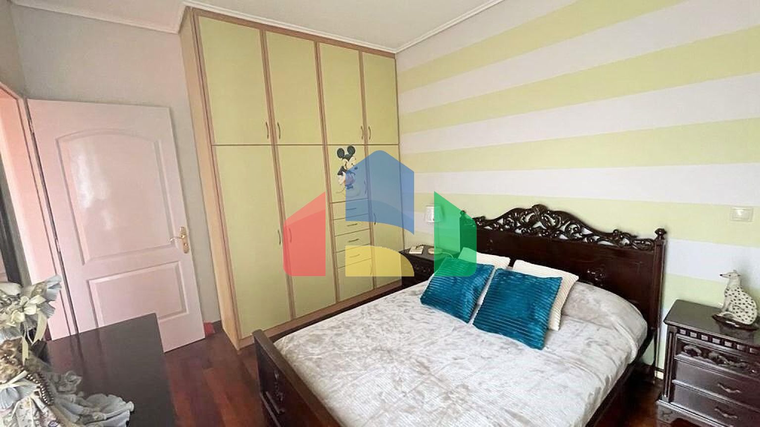 Продаж - Котедж 257 m² на о. Корфу